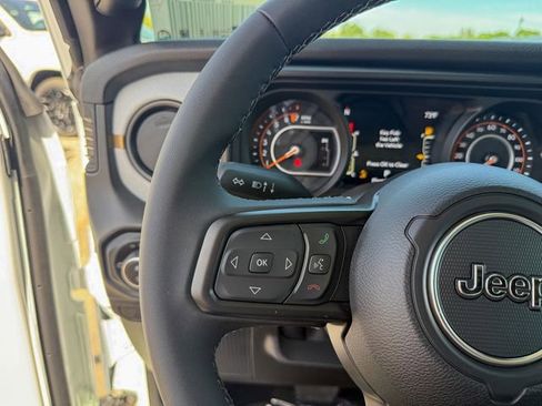 New 2026 Jeep Gladiator Sport AWD/4WD image 19