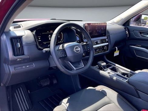 New 2026 Nissan Pathfinder SL FWD image 7