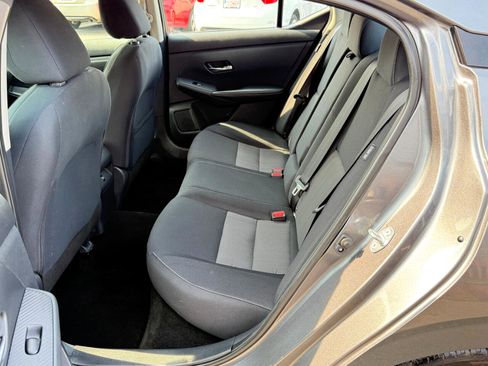 Used 2021 Nissan Sentra SV image 28