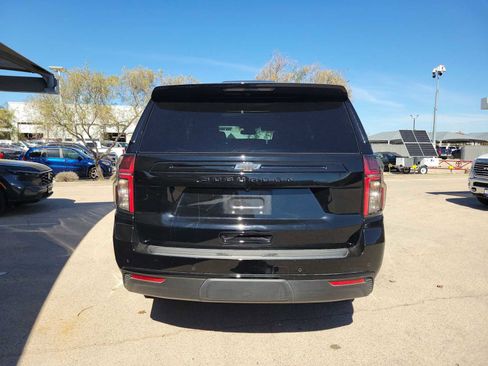 Used 2024 Chevrolet Suburban Z71 w/ Luxury Package image 5