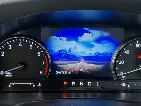 Used 2024 Ford Explorer Limited image 19