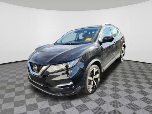 Used 2022 Nissan Rogue Sport SL AWD/4WD image 2