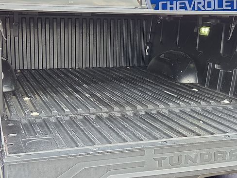 Used 2023 Toyota Tundra Limited AWD/4WD image 8