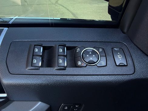 Used 2022 Ford F450 Platinum w/ FX4 Off-Road Package AWD/4WD image 39