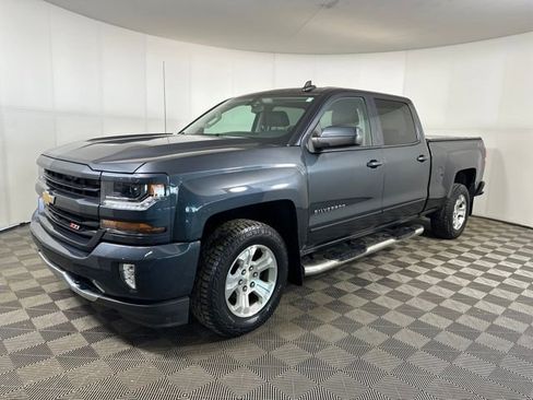 Used 2018 Chevrolet Silverado 1500 LT w/ All Star Edition image 13