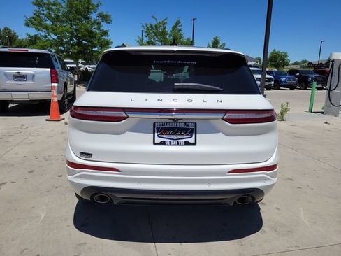 Certified 2025 Lincoln Corsair Reserve w/ Jet Appearance Package AWD/4WD image 11