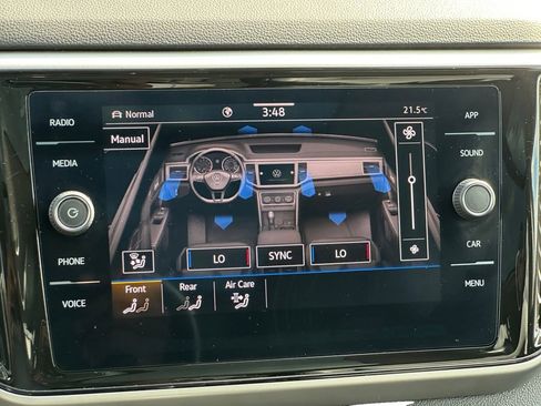 Used 2023 Volkswagen Atlas SE w/ Panoramic Sunroof Package image 15