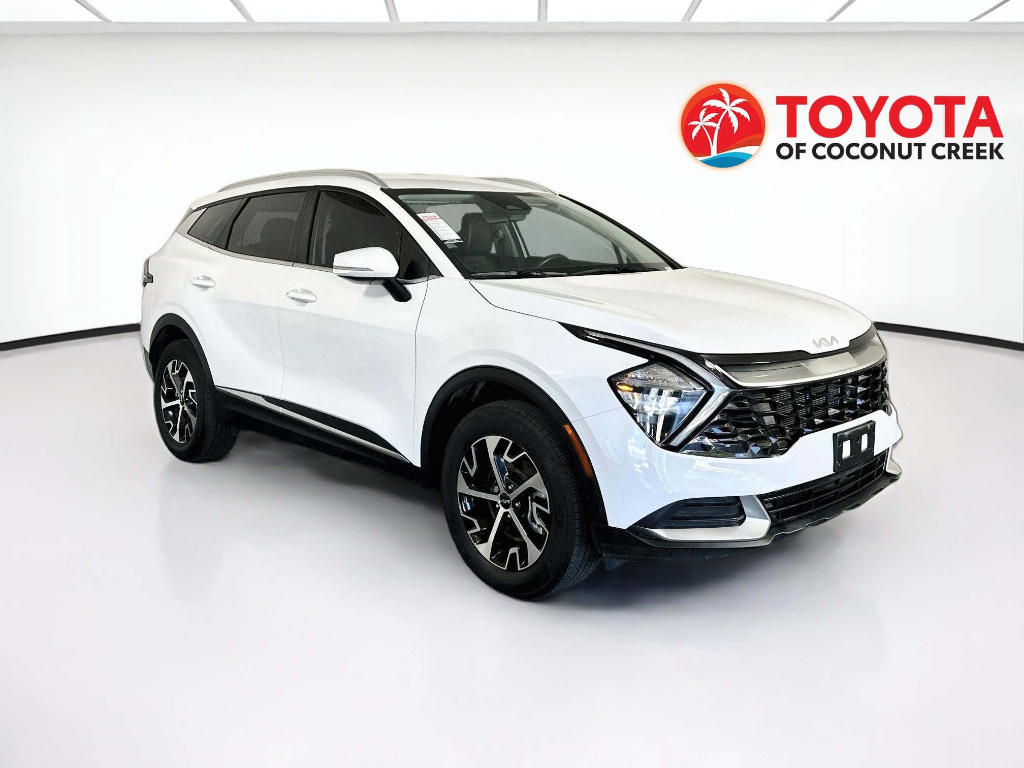 Used 2023 Kia Sportage EX AWD/4WD image 1