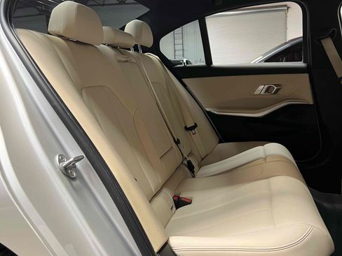 Used 2020 BMW 330i Sedan w/ Convenience Package RWD image 34