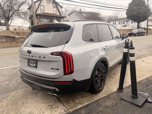 Used 2021 Kia Telluride SX w/ Nightfall Edition Package image 5