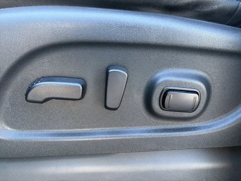 Used 2018 Nissan Titan PRO-4X w/ Pro-4x Utility Package image 17