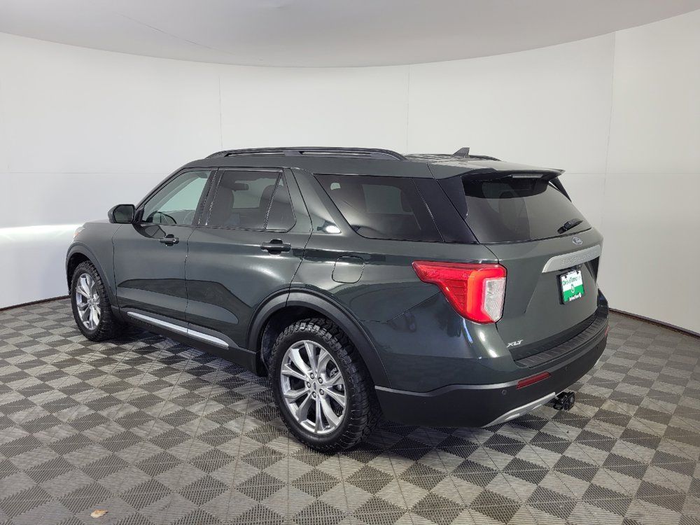Used 2022 Ford Explorer XLT w/ Equipment Group 202A RWD image 3