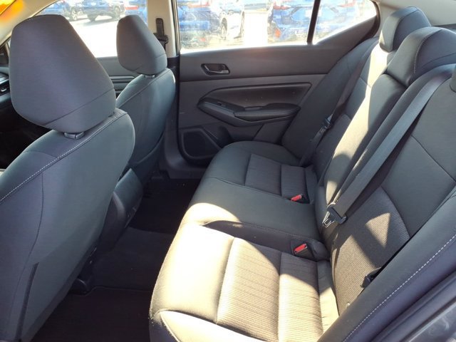 Used 2025 Nissan Altima 2.5 SV FWD image 25
