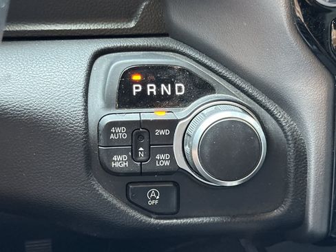 Used 2025 RAM 1500 Big Horn AWD/4WD image 23