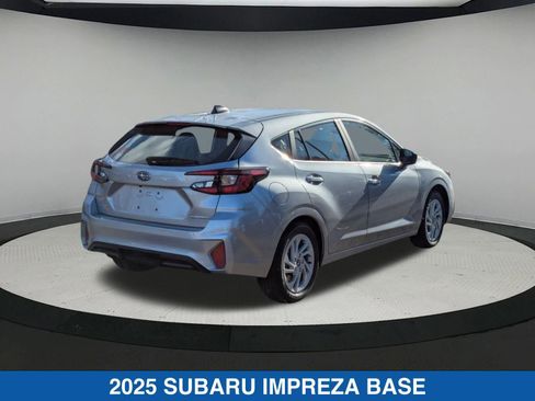Certified 2025 Subaru Impreza 2.0i image 4