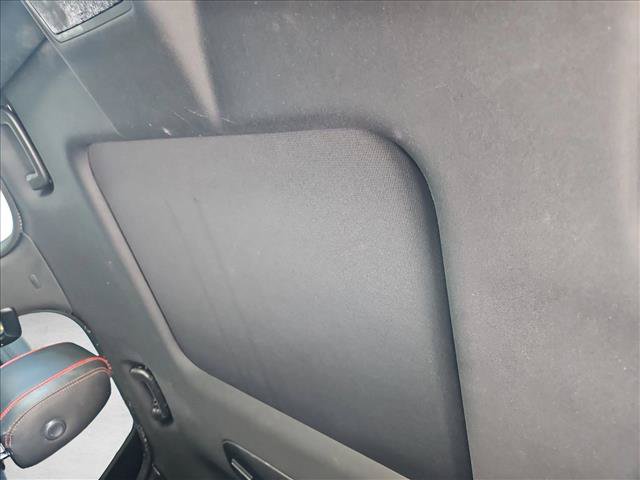 Used 2018 Land Rover Discovery HSE AWD/4WD image 16