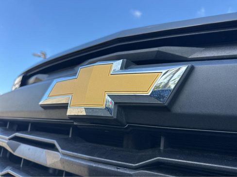 Used 2023 Chevrolet Colorado W/T image 38