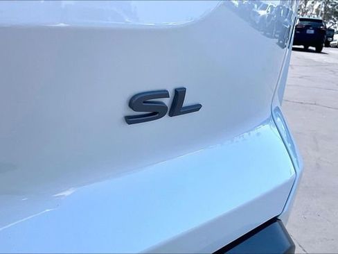 New 2026 Nissan Pathfinder SL FWD image 9