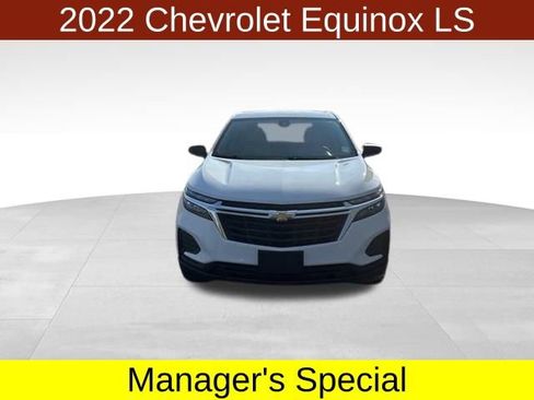 Used 2022 Chevrolet Equinox LS w/ LS Convenience Package image 2