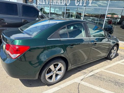 Used 2015 Chevrolet Cruze LT FWD image 4