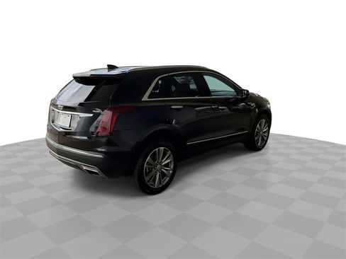 Certified 2025 Cadillac XT5 Premium Luxury image 8