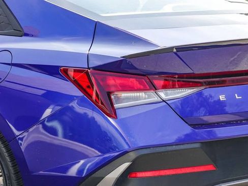 Certified 2025 Hyundai Elantra Sport image 8