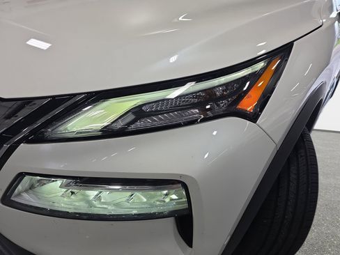 Used 2023 Nissan Rogue SL w/ SL Premium Package FWD image 30