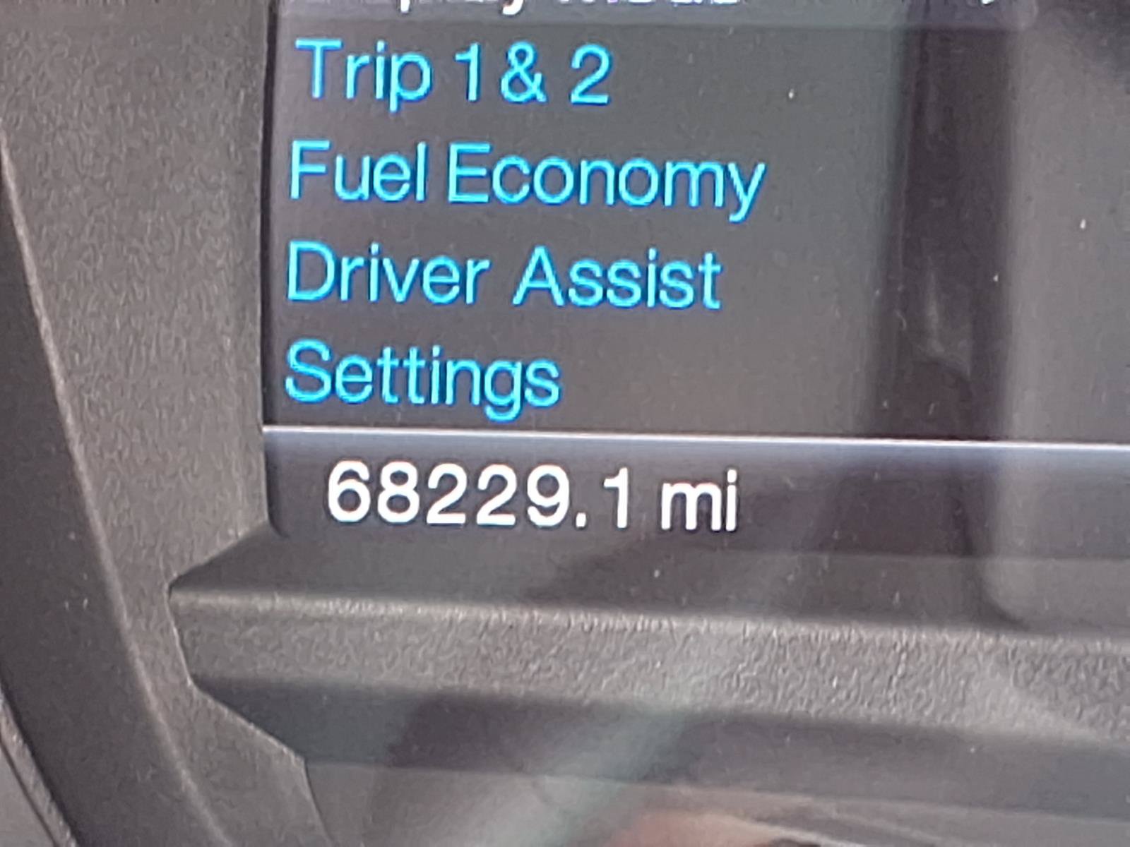Used 2014 Ford Explorer XLT w/ Equipment Group 202A FWD image 24