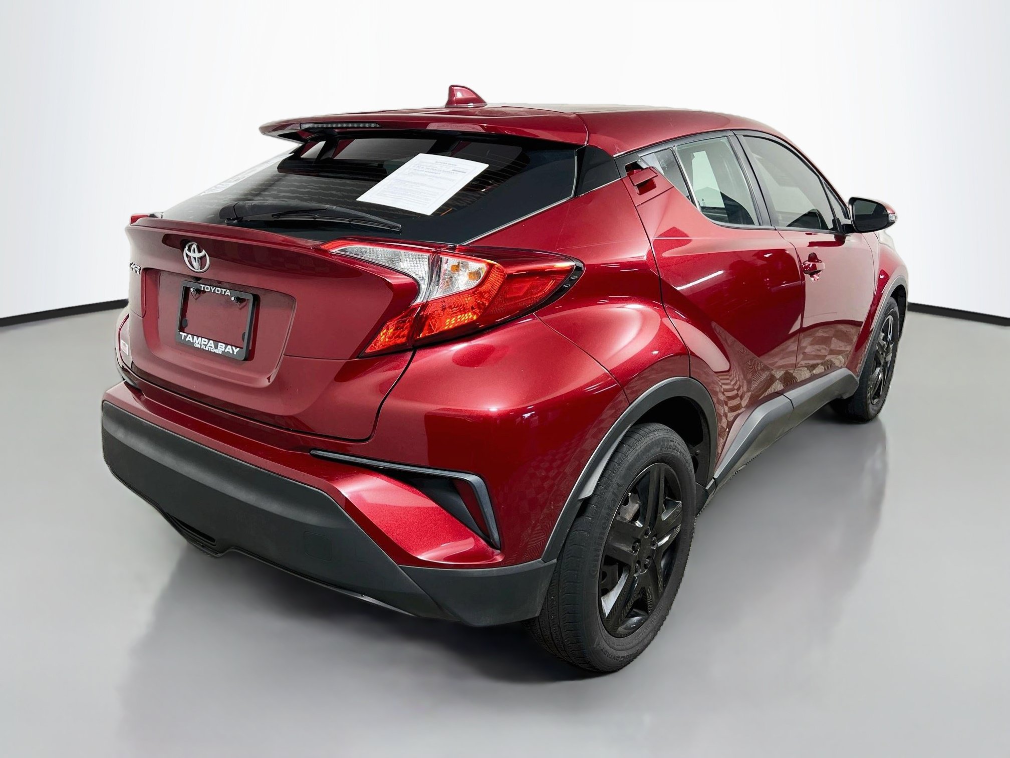 Used 2019 Toyota C-HR LE FWD image 4