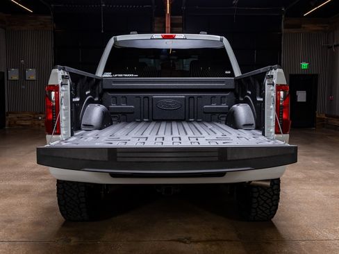 Used 2026 Ford F150 XLT w/ XLT Black Appearance Package AWD/4WD image 9
