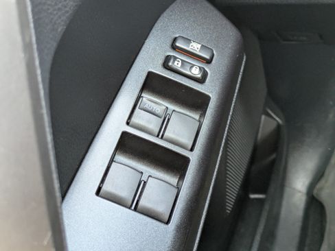 Used 2017 Toyota RAV4 XLE w/ Protection Package AWD/4WD image 20