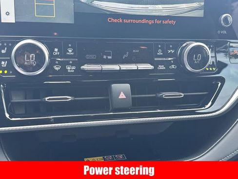 New 2026 Toyota Highlander Platinum AWD/4WD image 14