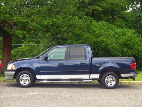 Used 2003 Ford F150 XLT RWD image 2