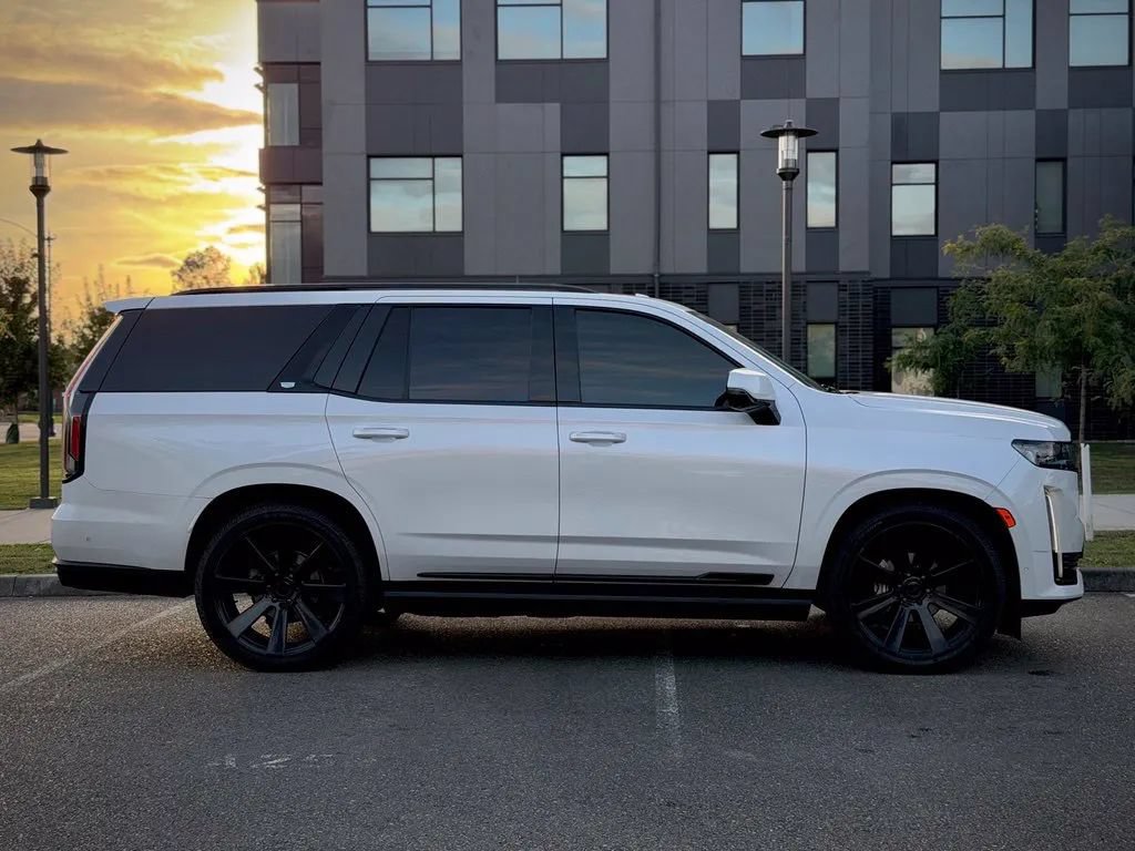 Used 2021 Cadillac Escalade Sport w/ Driver Assist Tech Package AWD/4WD image 8