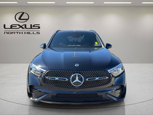 Used 2024 Mercedes-Benz GLC 300 4MATIC image 2