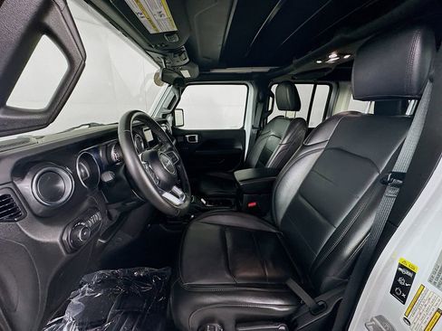 Used 2021 Jeep Wrangler Unlimited Sahara image 29