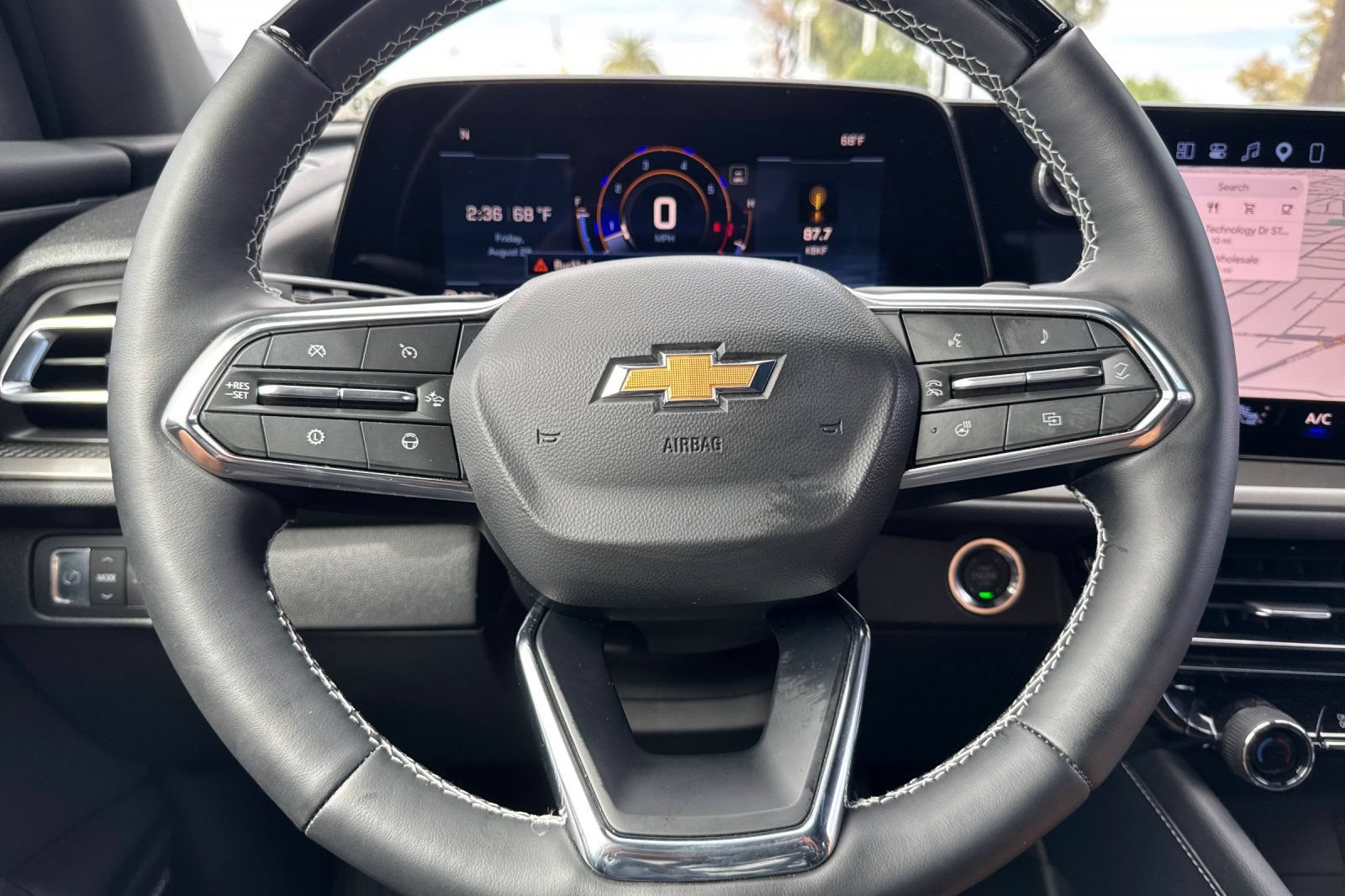 Used 2026 Chevrolet Traverse LT w/ Enhanced Driving Package AWD/4WD image 33