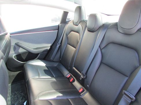 Used 2025 Tesla Model 3 RWD image 30