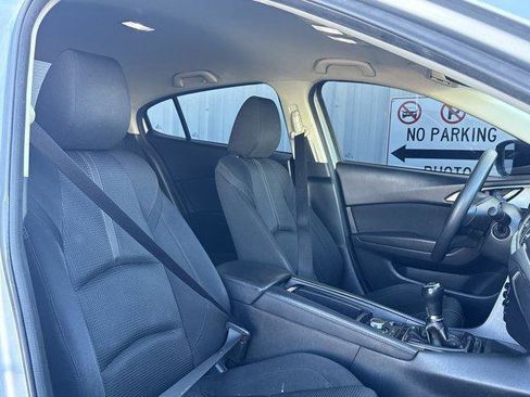 Used 2017 MAZDA MAZDA3 Sport w/ Preferred Equipment Package image 36