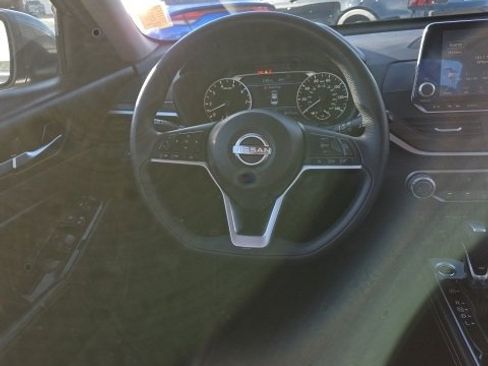 Used 2023 Nissan Altima 2.5 SV image 20