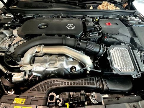 Certified 2025 Mercedes-Benz CLA 250 4MATIC image 9