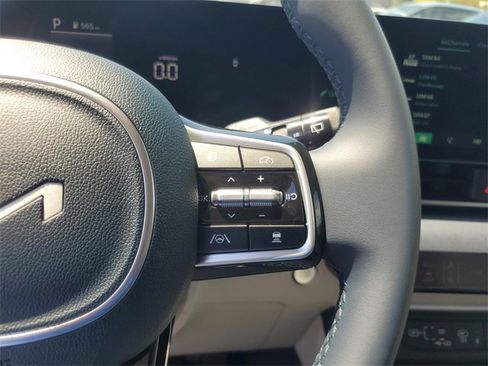 New 2026 Kia Carnival EX image 19