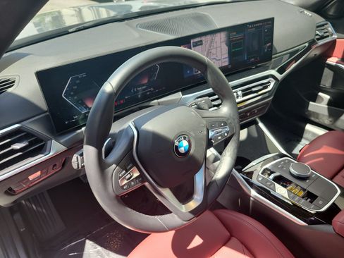 Used 2024 BMW 330i Sedan w/ Convenience Package RWD image 23