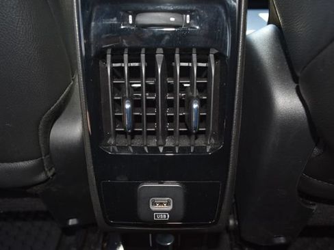Used 2025 Jeep Compass Trailhawk AWD/4WD image 32