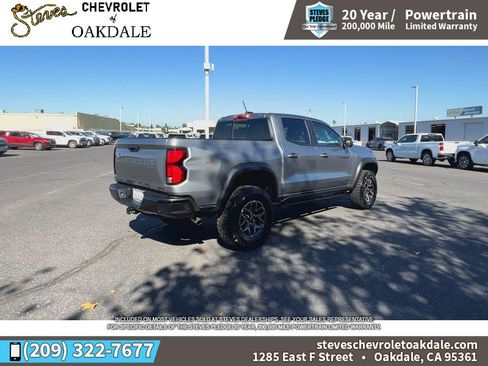 Used 2024 Chevrolet Colorado ZR2 w/ Safety Package image 11