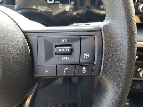 Used 2025 Nissan Kicks S FWD image 28