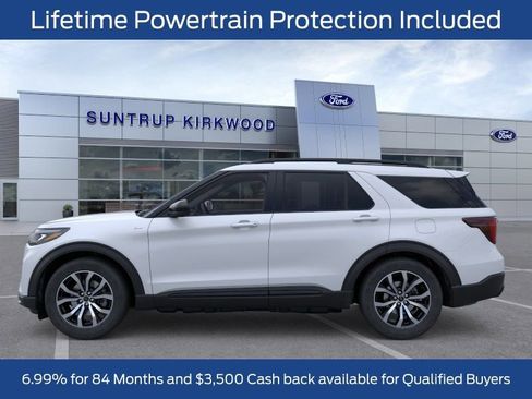 New 2026 Ford Explorer ST-Line image 3