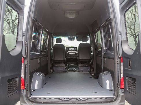 New 2024 Mercedes-Benz Sprinter 2500 image 23