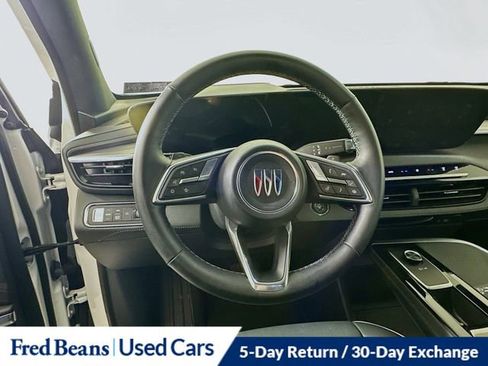 Used 2025 Buick Enclave Preferred image 13
