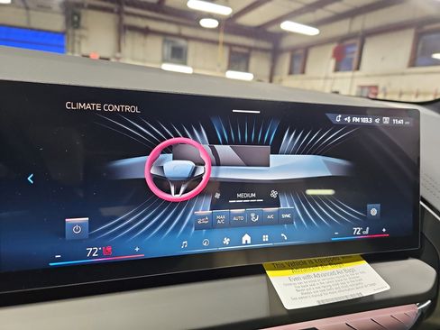 New 2026 BMW X3 xDrive30 w/ Premium Package image 22